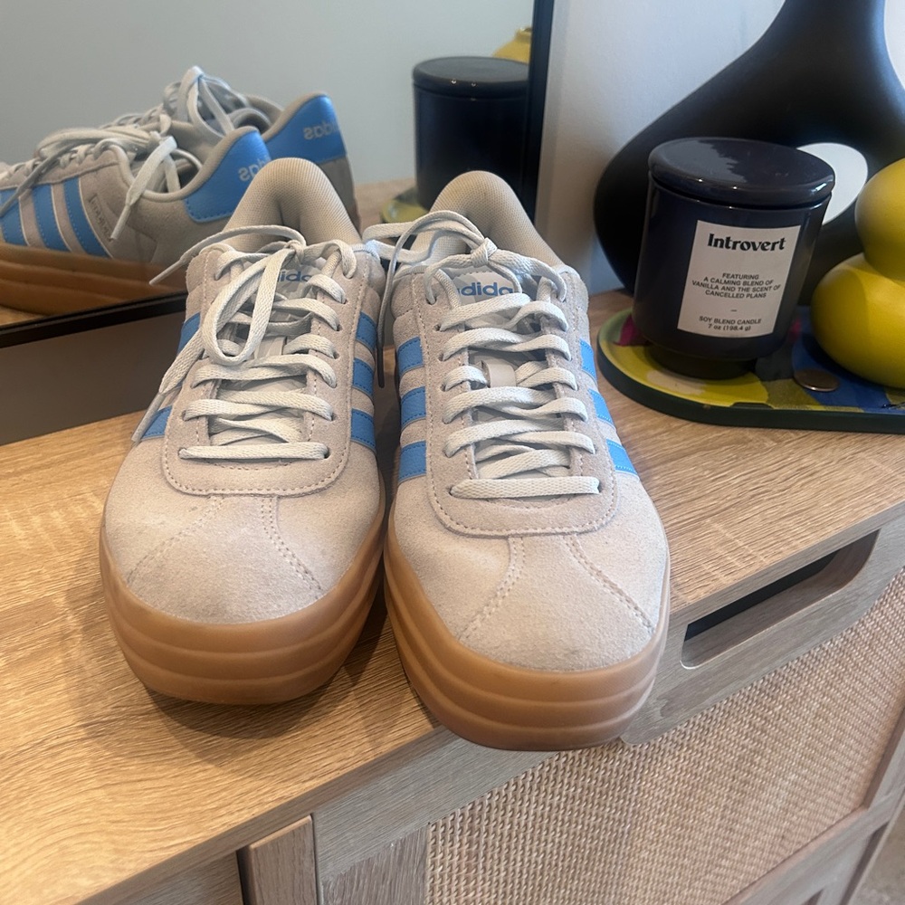 adidas women’s Grey Suede Sneakers with Blue Stripes and Gum Sole - Picture 2 of 4
